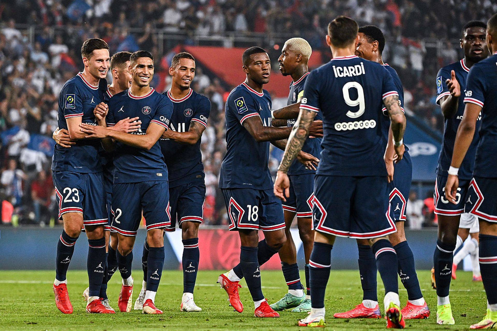 江南体育平台-劲敌对阵，豪门球队鏖战欧冠赛场(劲敌对阵,豪门球队鏖战欧冠赛场视频)